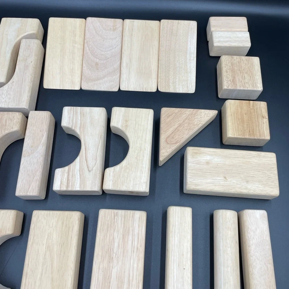 Montessori 30 pc basic children’s building blocks